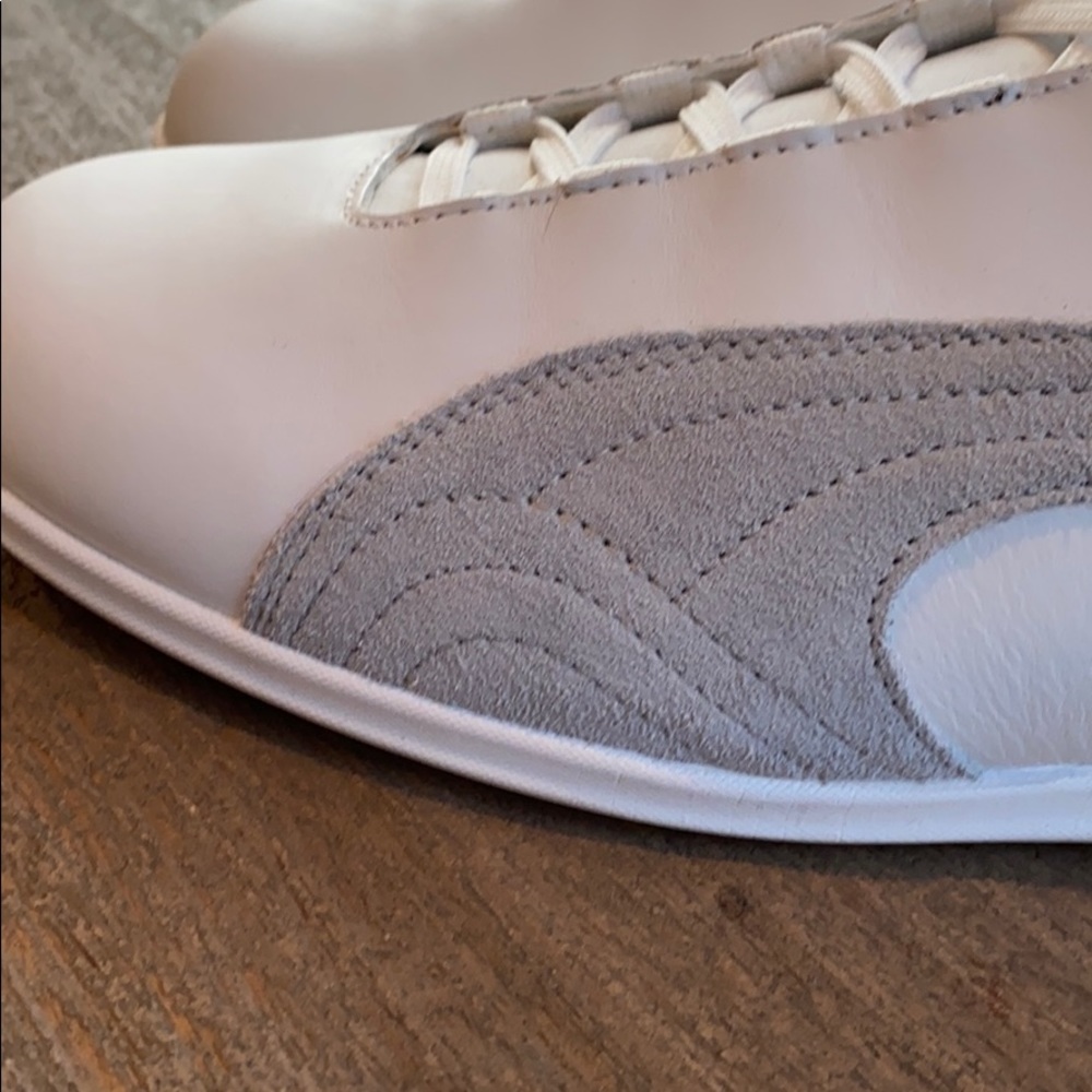 Shoes - Picture 5 of 5